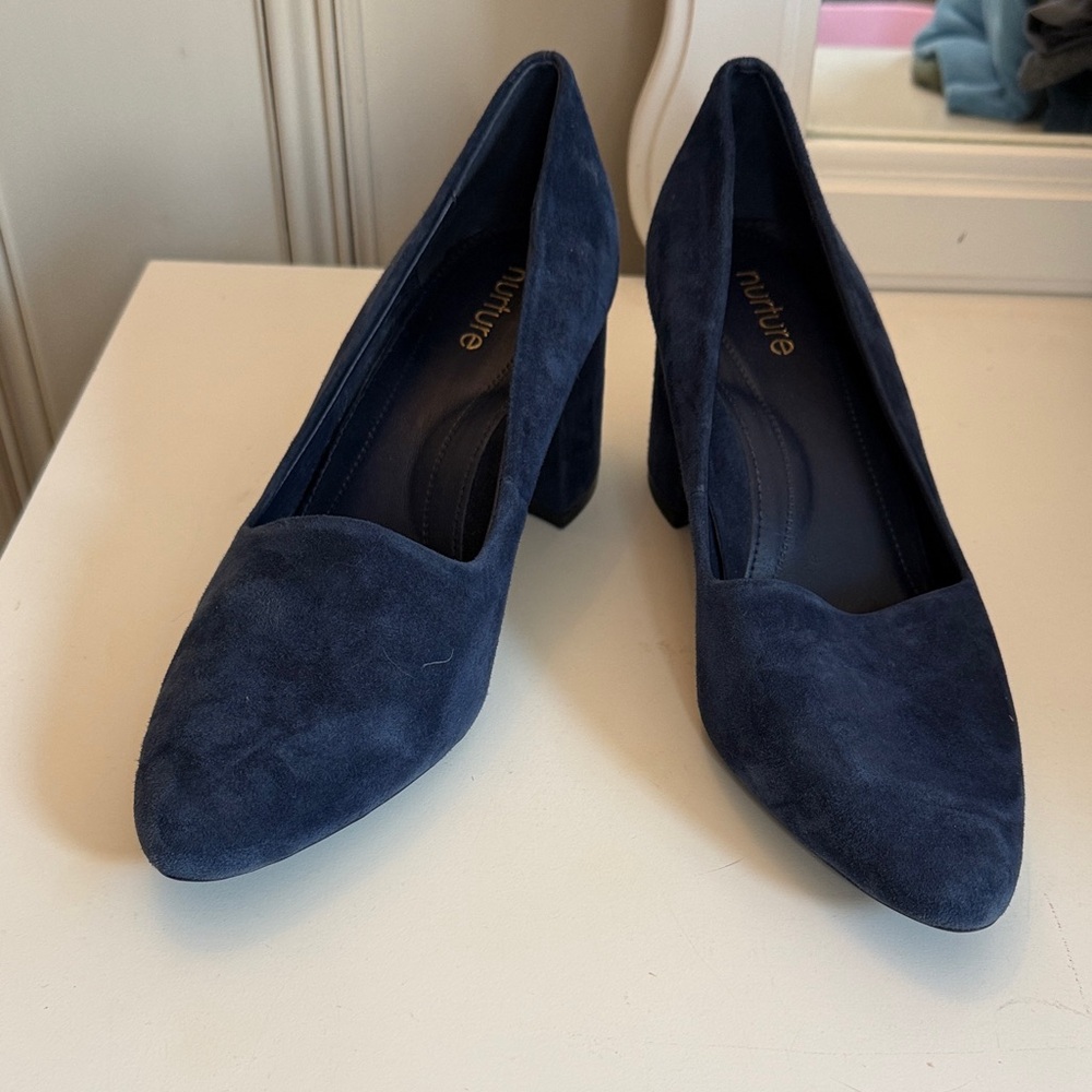 Nurture by Lamaze Women's Navy Suede Heels, size 8.5